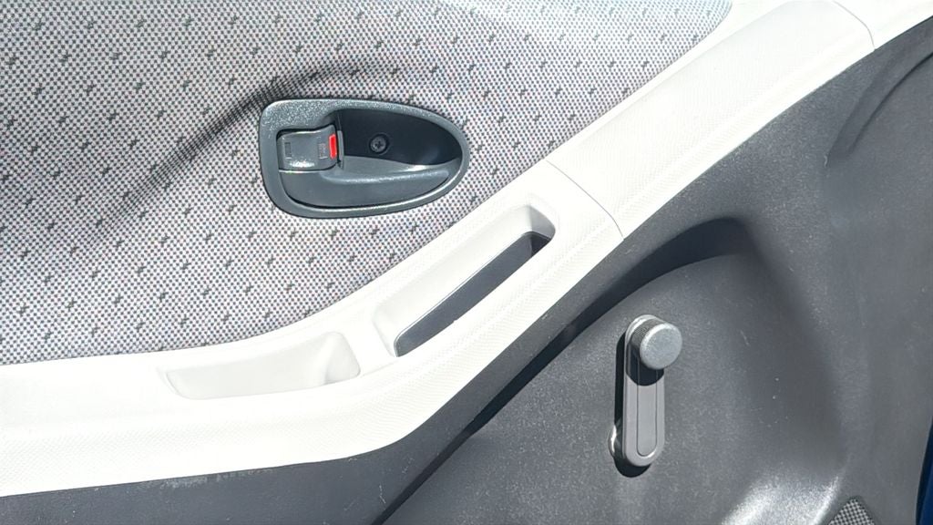 2010 Toyota YARIS Base