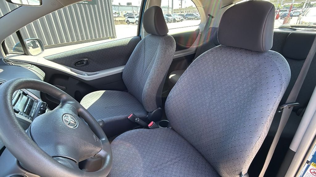 2010 Toyota YARIS Base