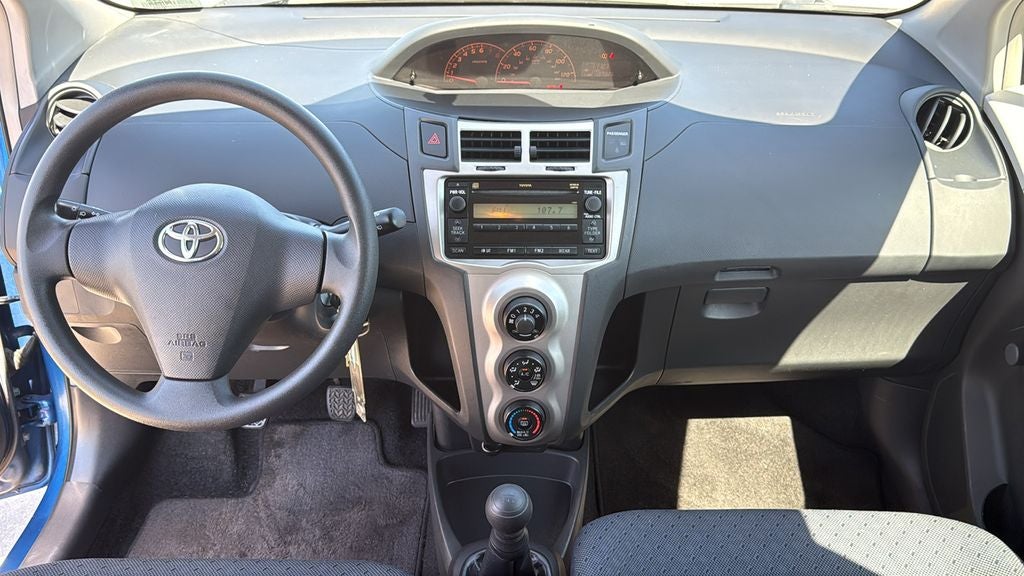 2010 Toyota YARIS Base