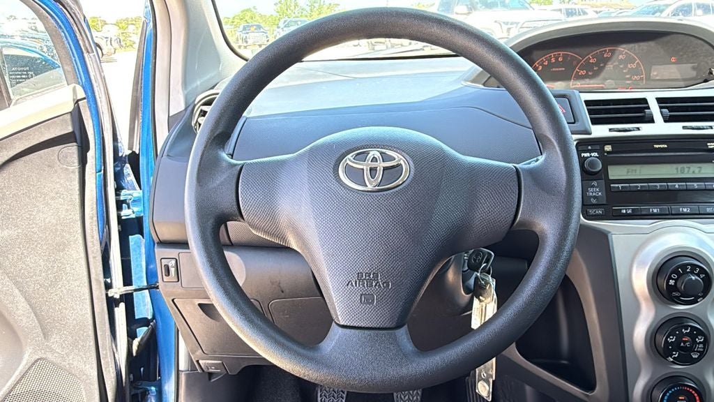 2010 Toyota YARIS Base