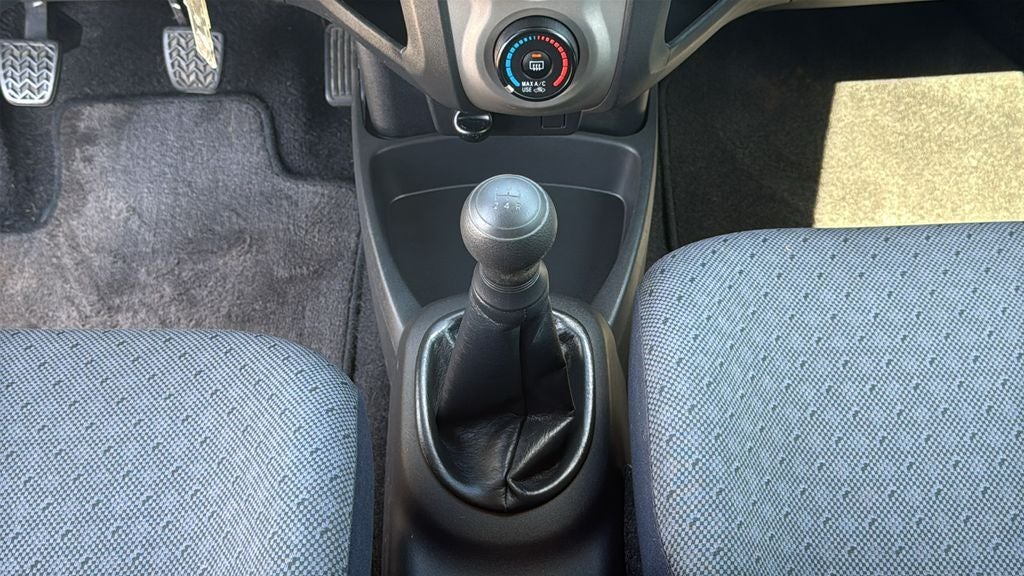 2010 Toyota YARIS Base