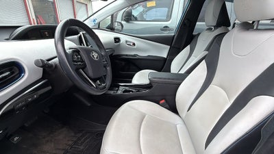 2021 Toyota PRIUS Limited
