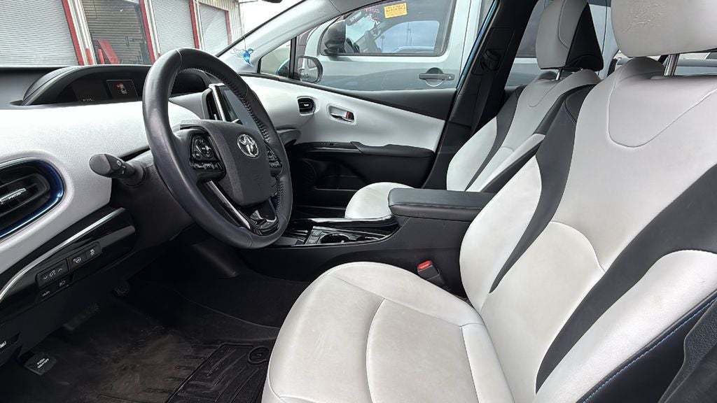 2021 Toyota PRIUS Limited