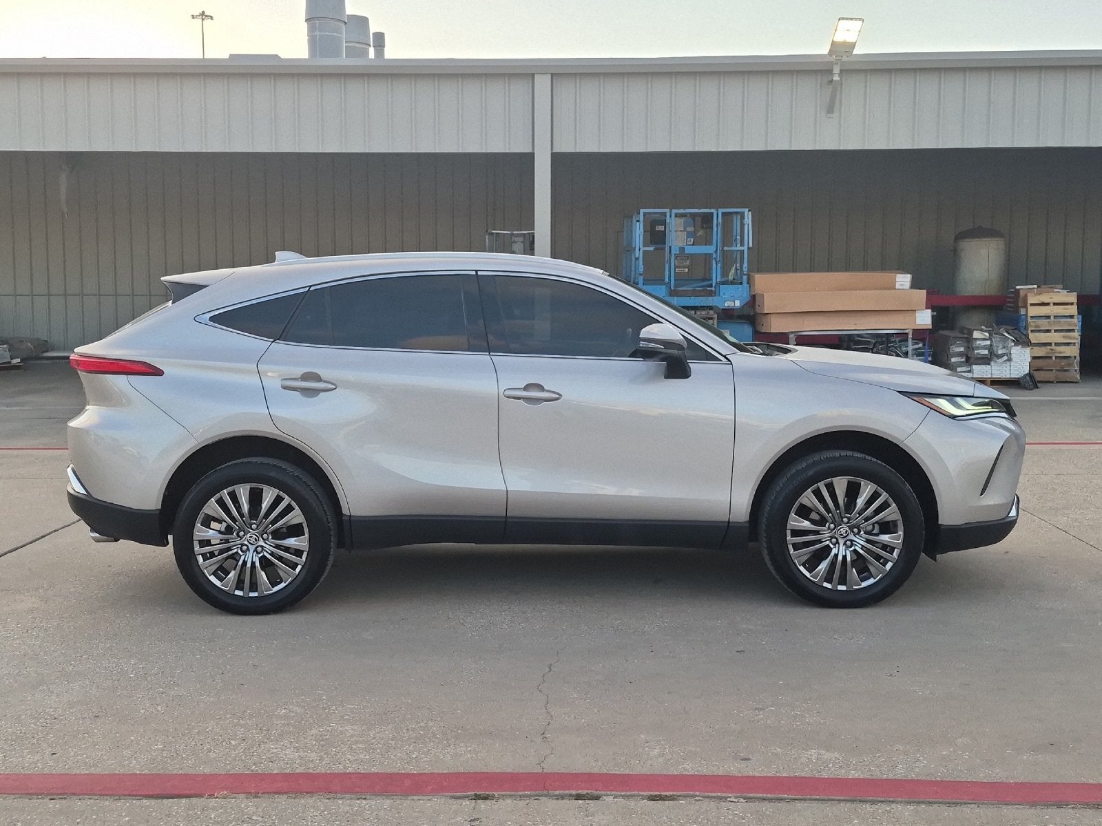 2023 Toyota Venza XLE