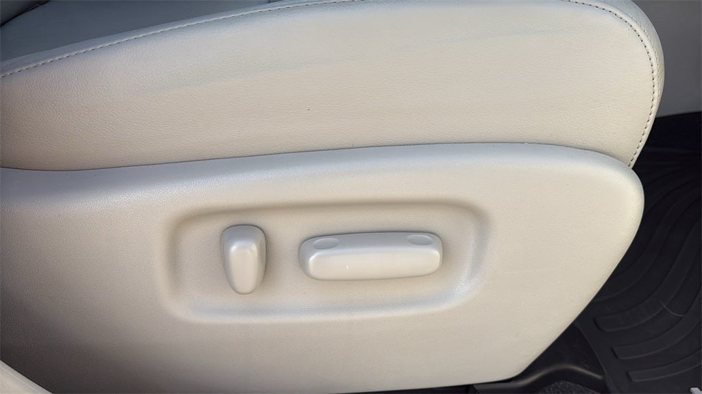 2013 Toyota HIGHLANDER HYBRD Limited