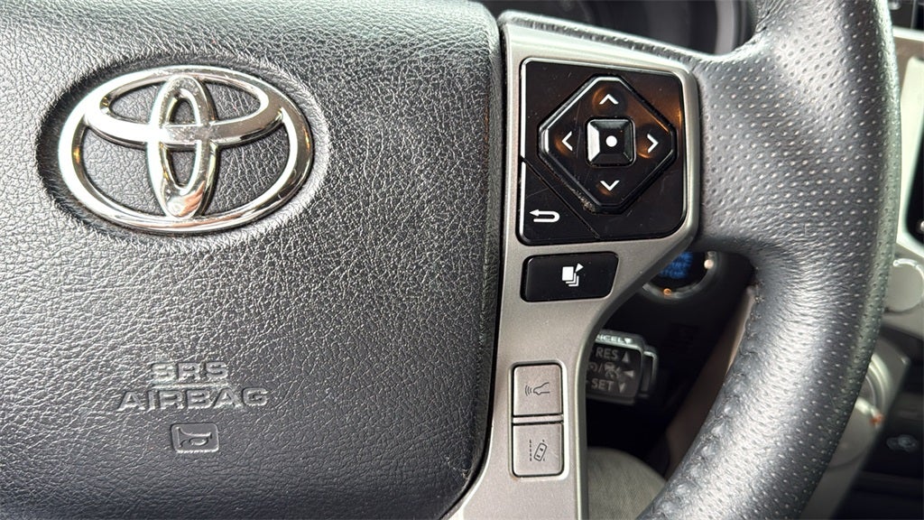 2022 Toyota 4RUNNER SR5