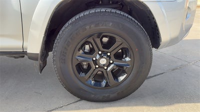 2024 Toyota 4RUNNER SR5