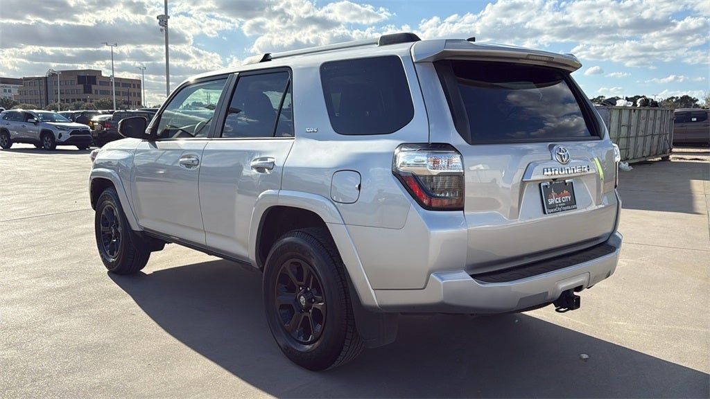 2024 Toyota 4RUNNER SR5