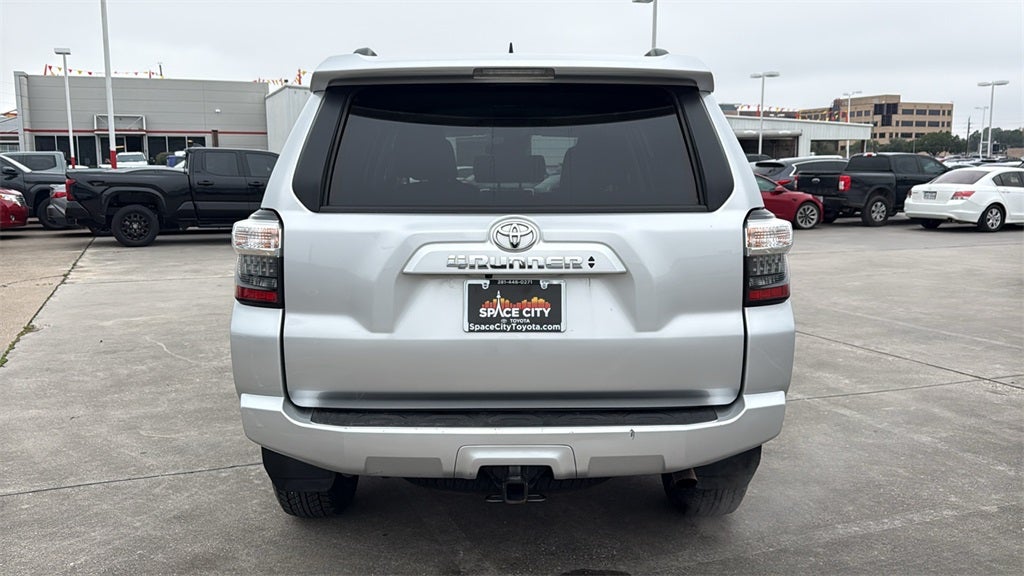 2024 Toyota 4RUNNER SR5