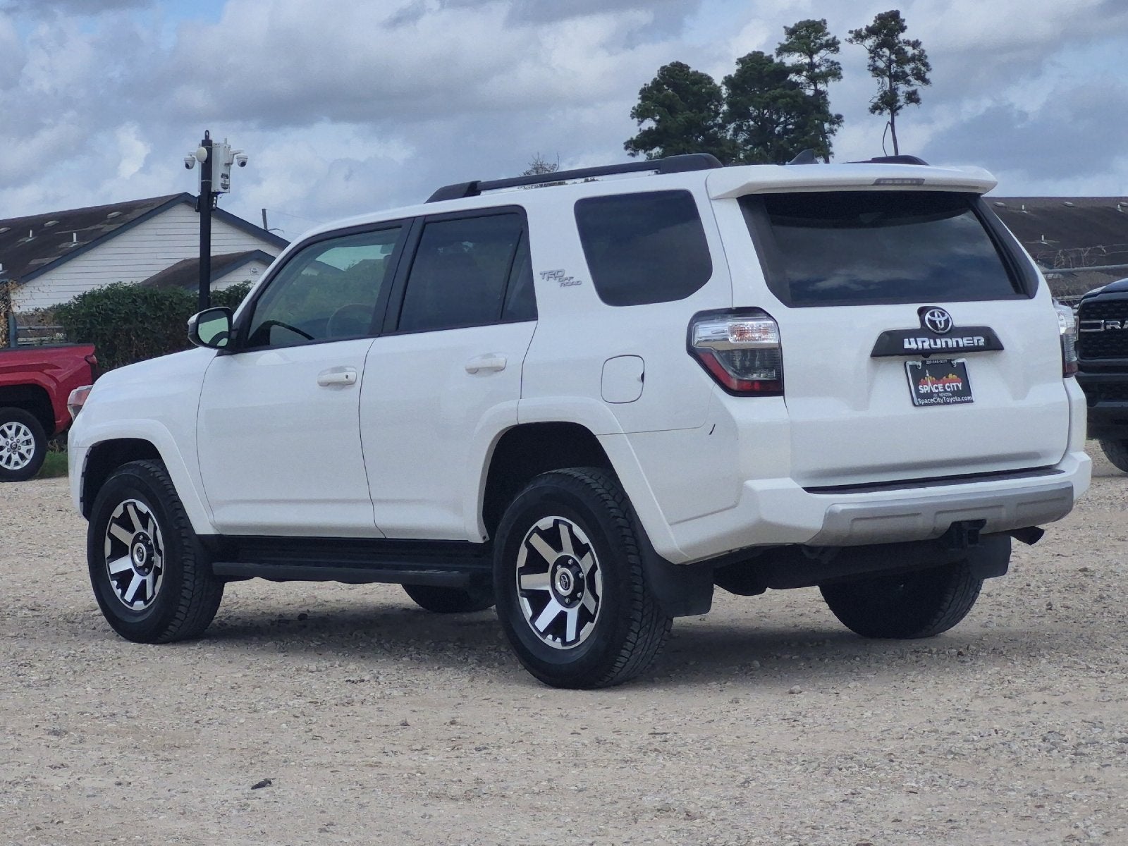 2024 Toyota 4Runner TRD Off-Road