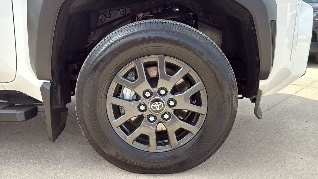 2025 Toyota 4RUNNER SR5