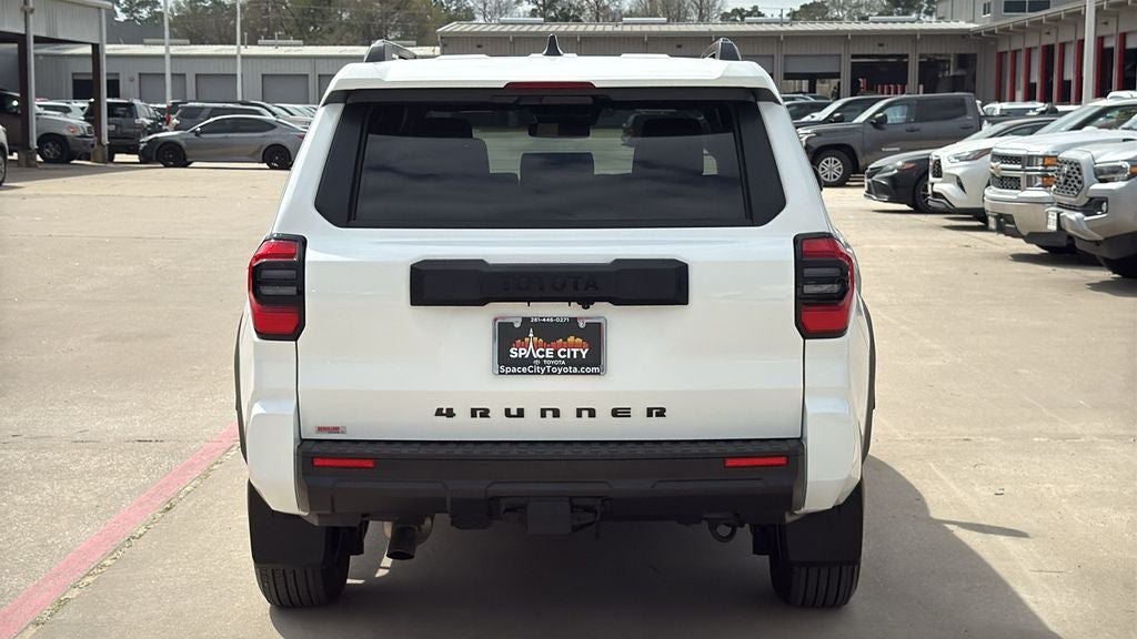 2025 Toyota 4RUNNER SR5