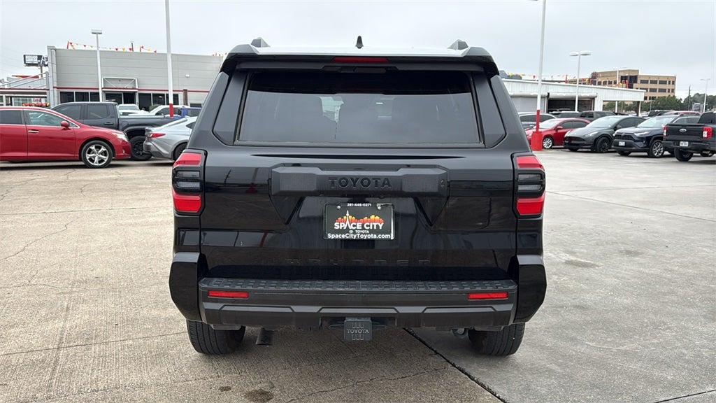 2025 Toyota 4RUNNER SR5