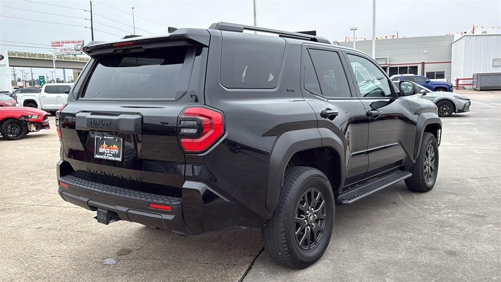 2025 Toyota 4RUNNER SR5