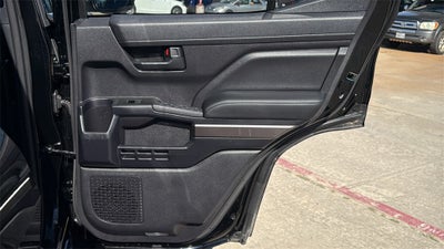 2025 Toyota 4RUNNER SR5