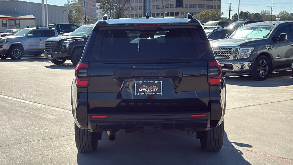 2025 Toyota 4RUNNER SR5