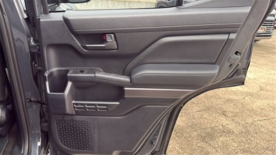 2025 Toyota 4RUNNER SR5