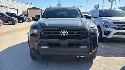 2025 Toyota 4RUNNER SR5