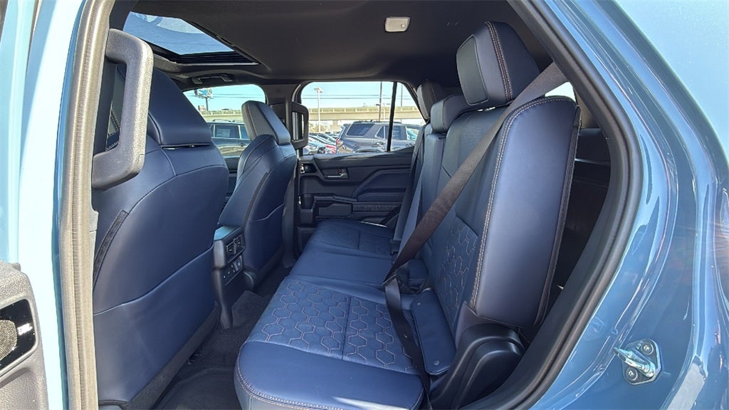 2026 Toyota 4Runner i-FORCE MAX Platinum