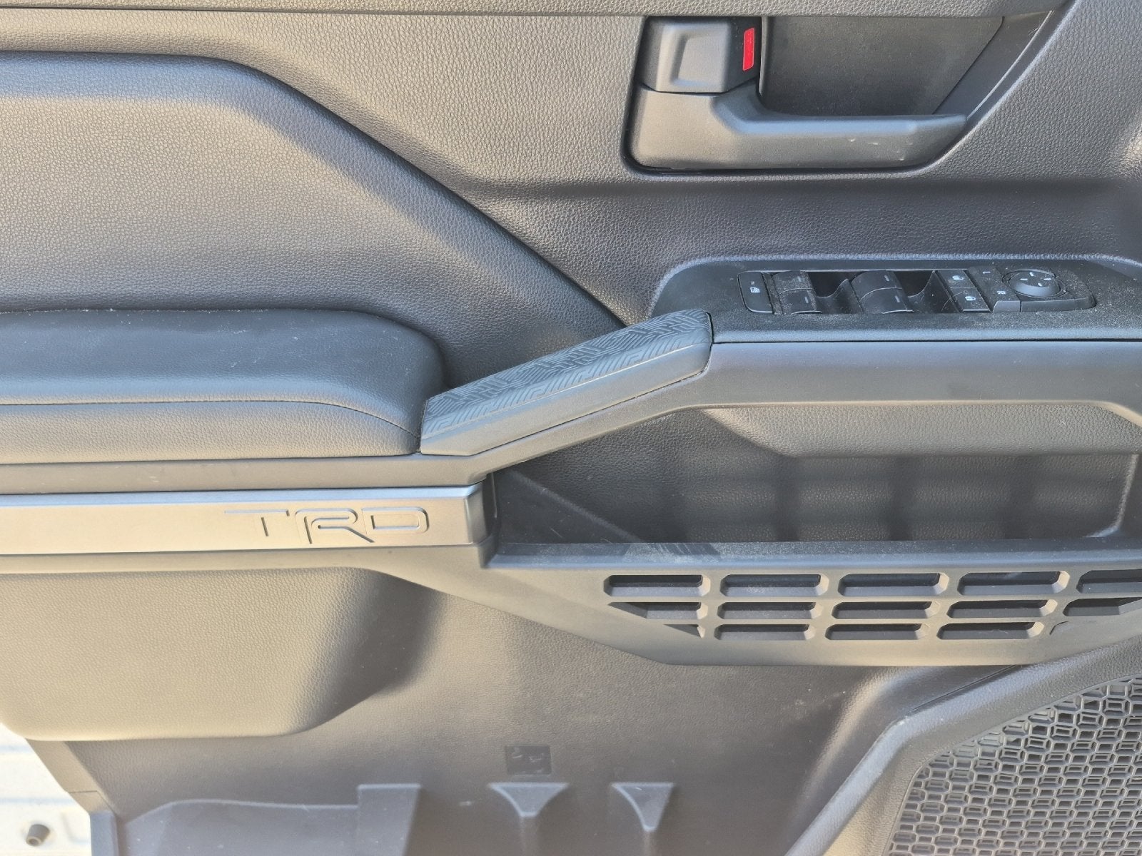 2025 Toyota 4Runner i-FORCE MAX TRD Off Road
