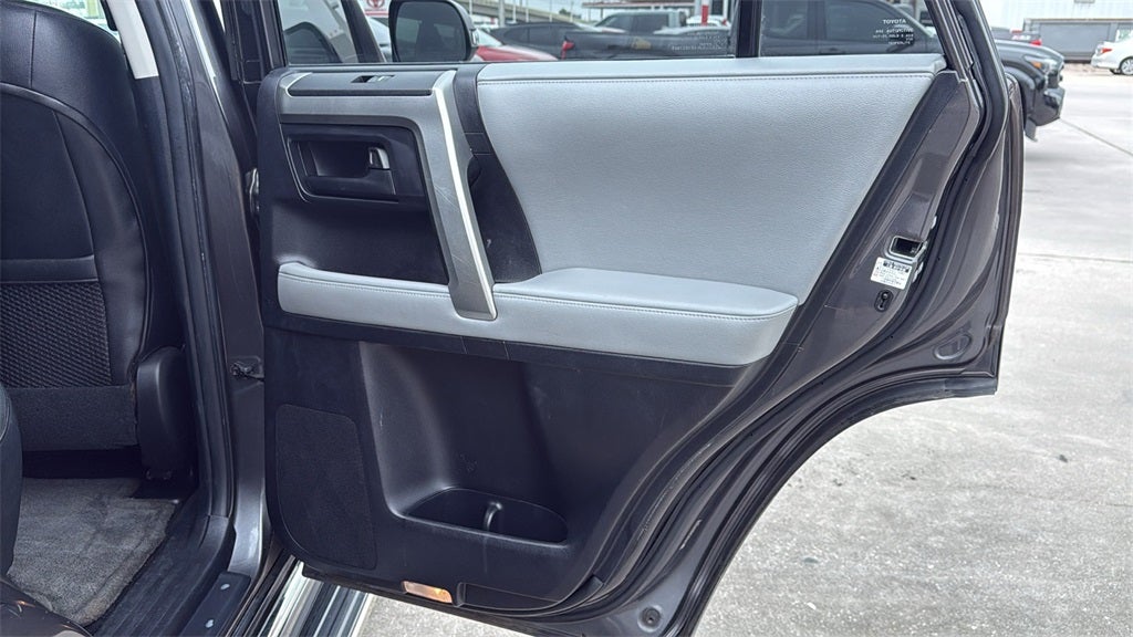 2011 Toyota 4RUNNER SR5