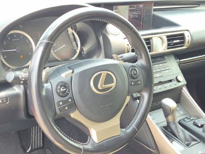2016 Lexus IS 200t