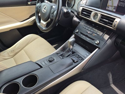 2016 Lexus IS 200t