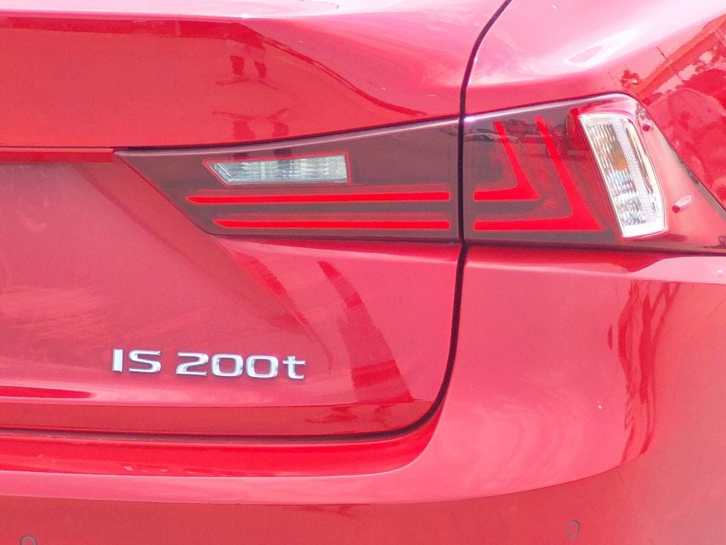 2016 Lexus IS 200t