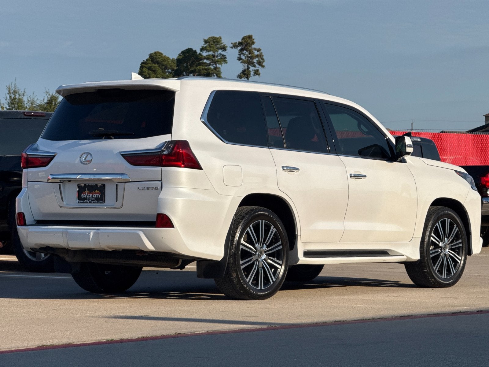 2021 Lexus LX 570