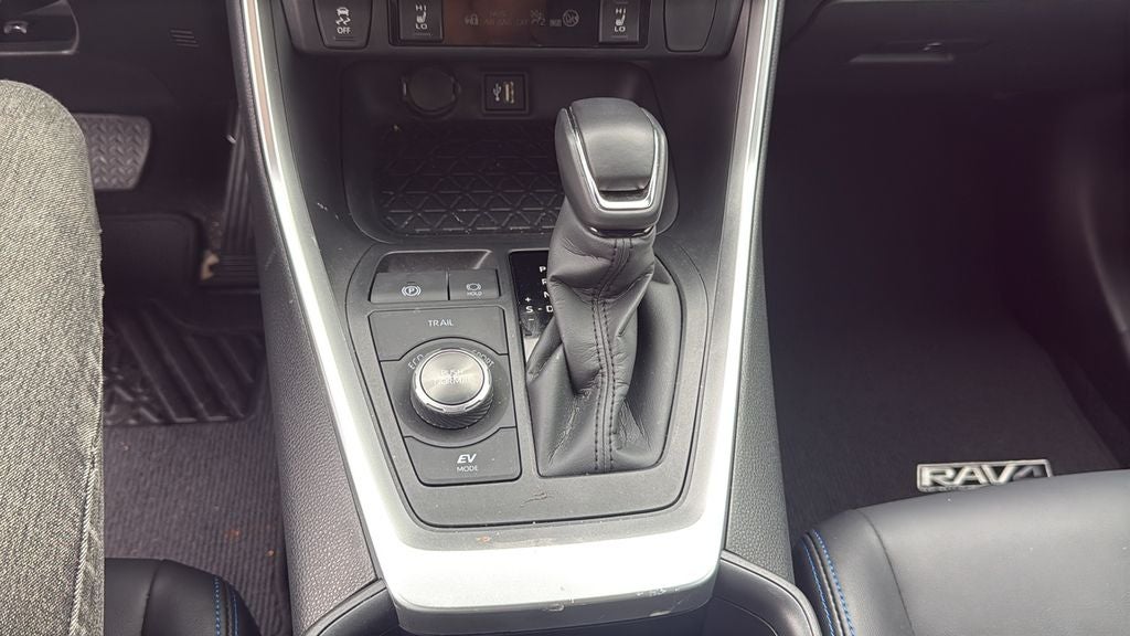 2025 Toyota RAV4 HYBRID XSE