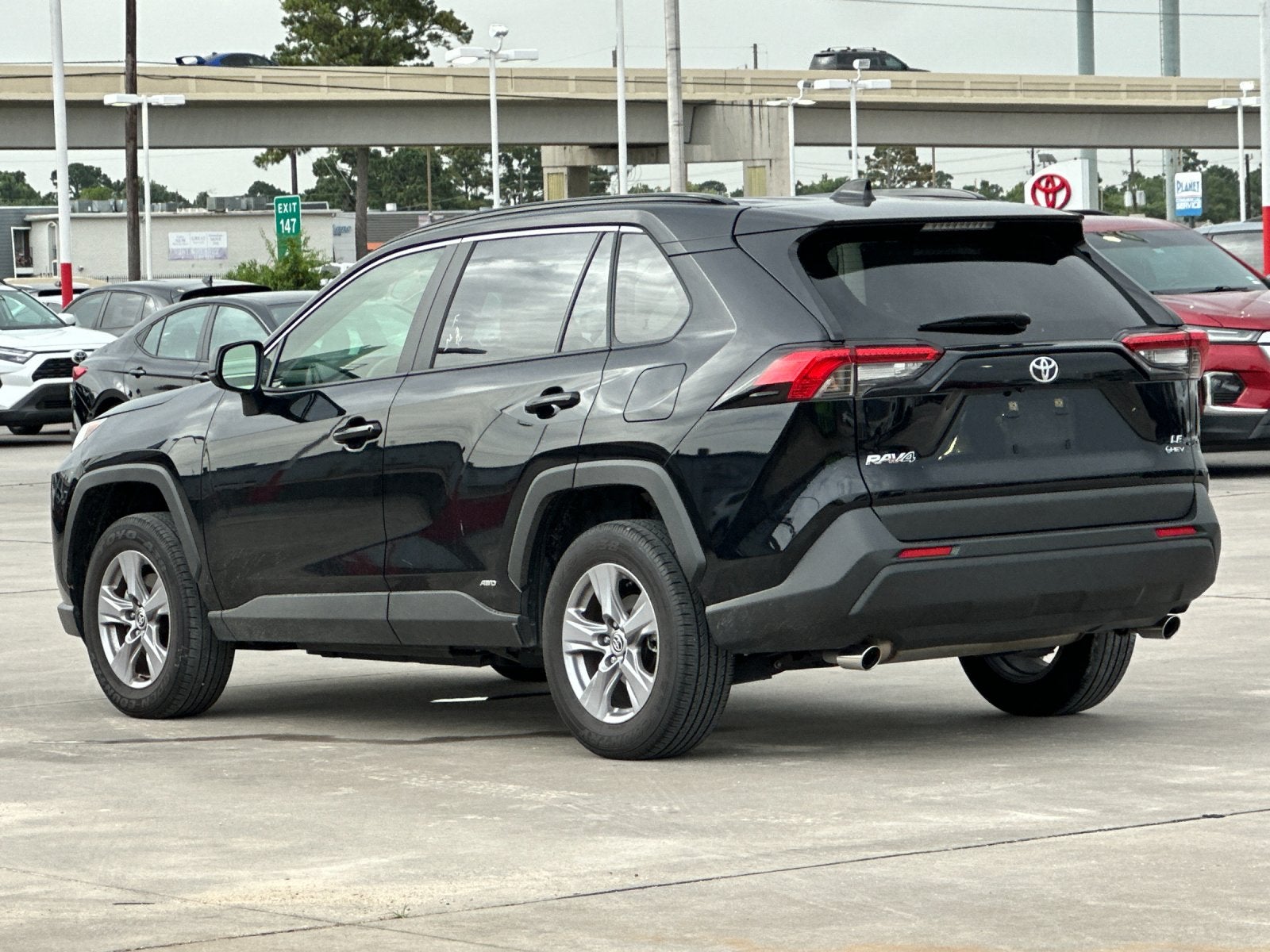 2025 Toyota RAV4 Hybrid LE