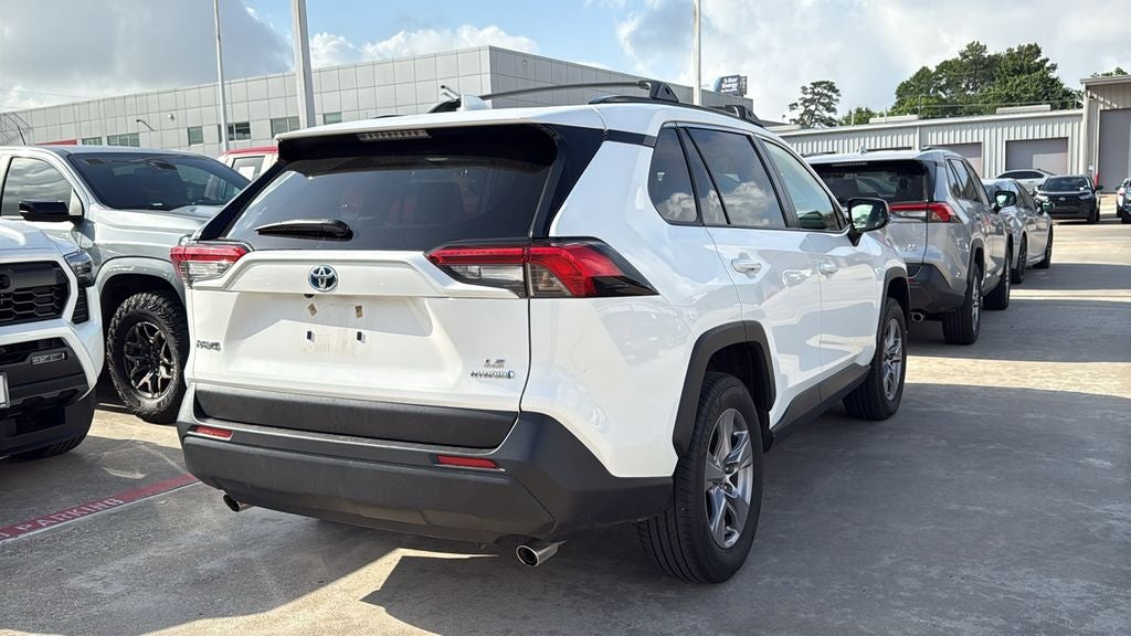 2024 Toyota RAV4 HYBRID LE