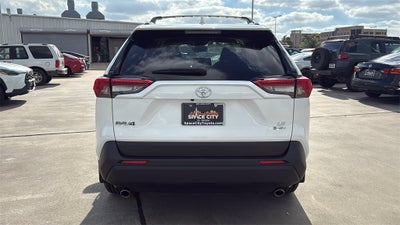 2025 Toyota RAV4 Hybrid LE