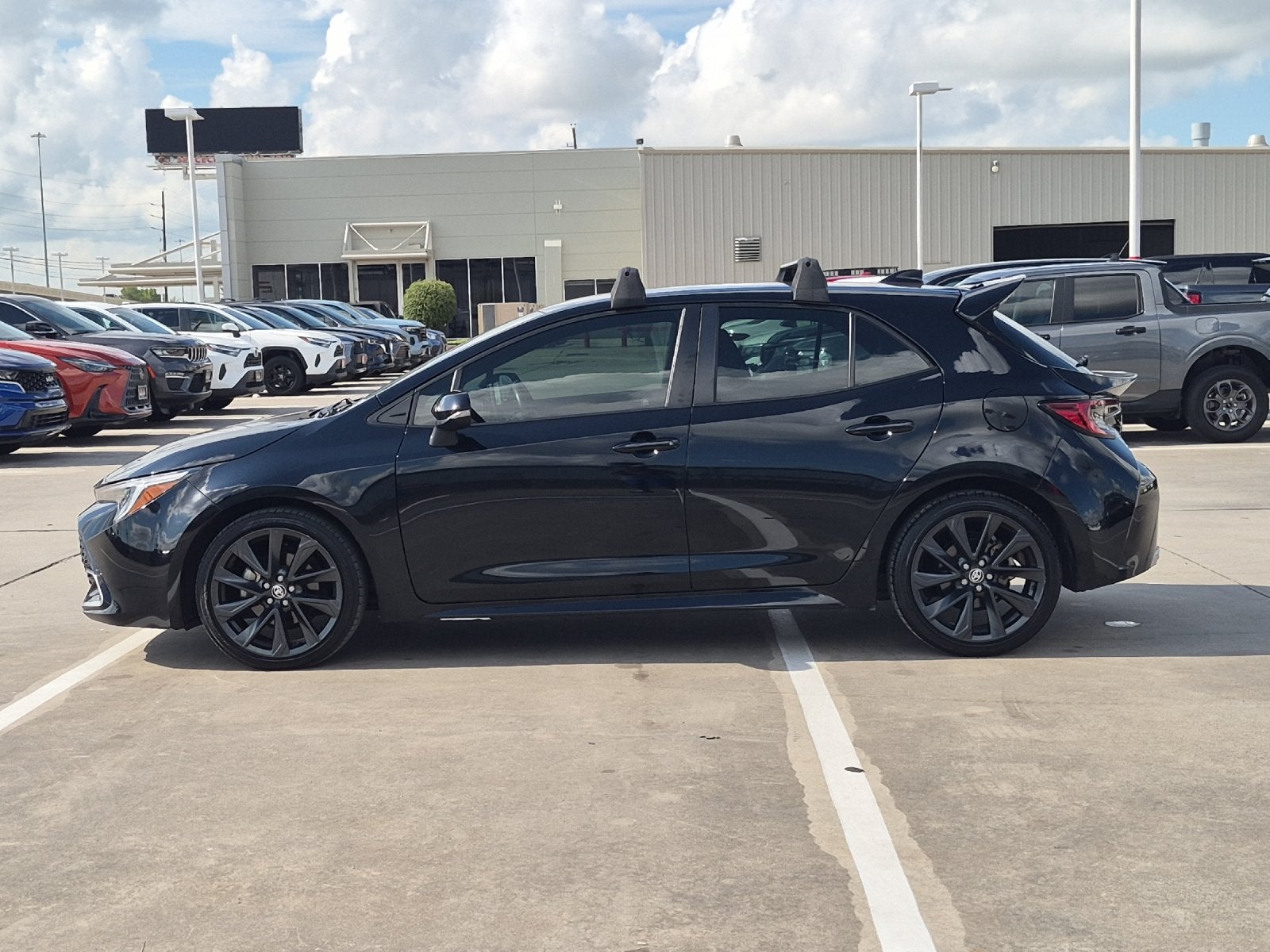 2025 Toyota Corolla Hatchback XSE