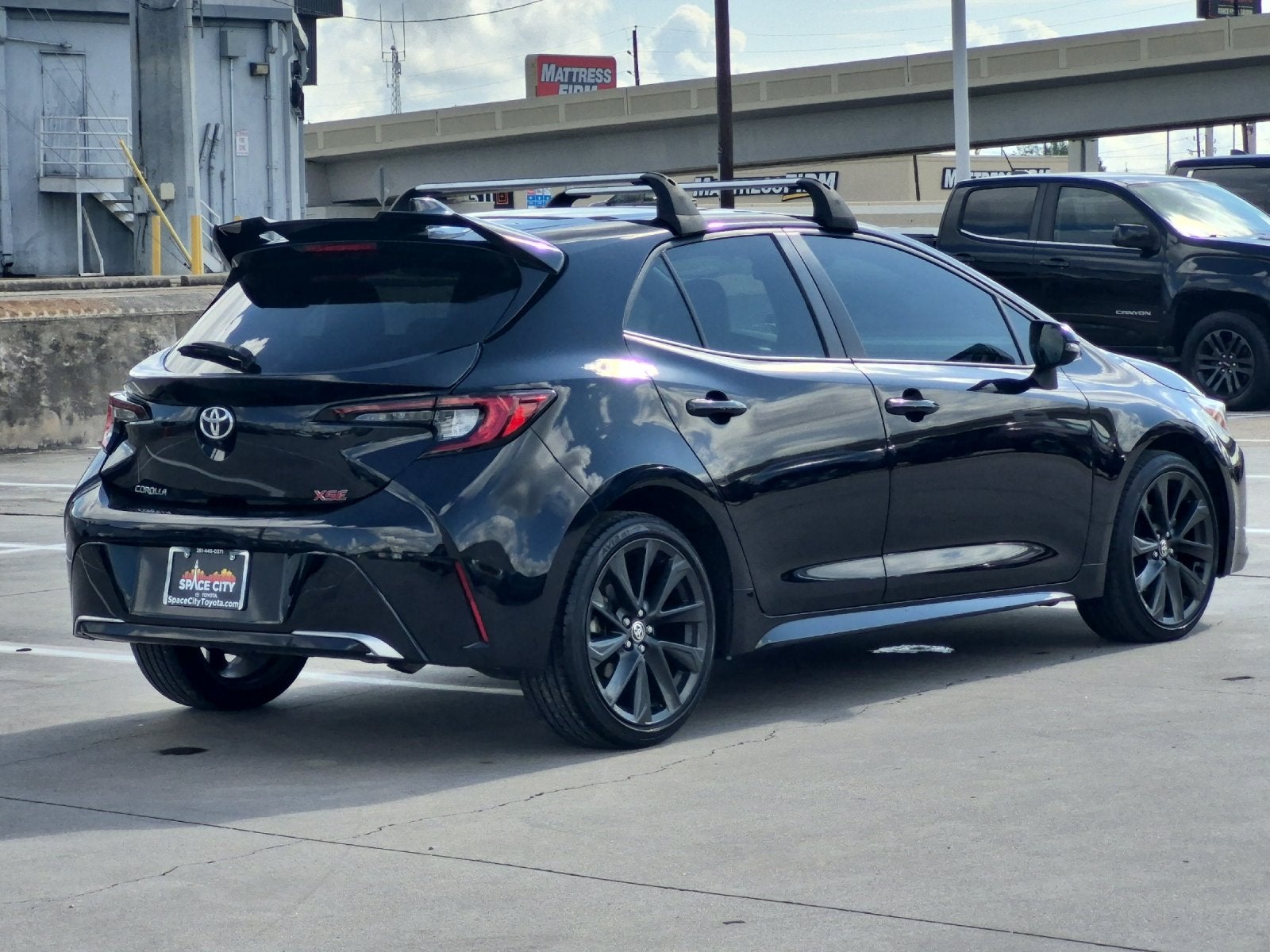 2025 Toyota Corolla Hatchback XSE