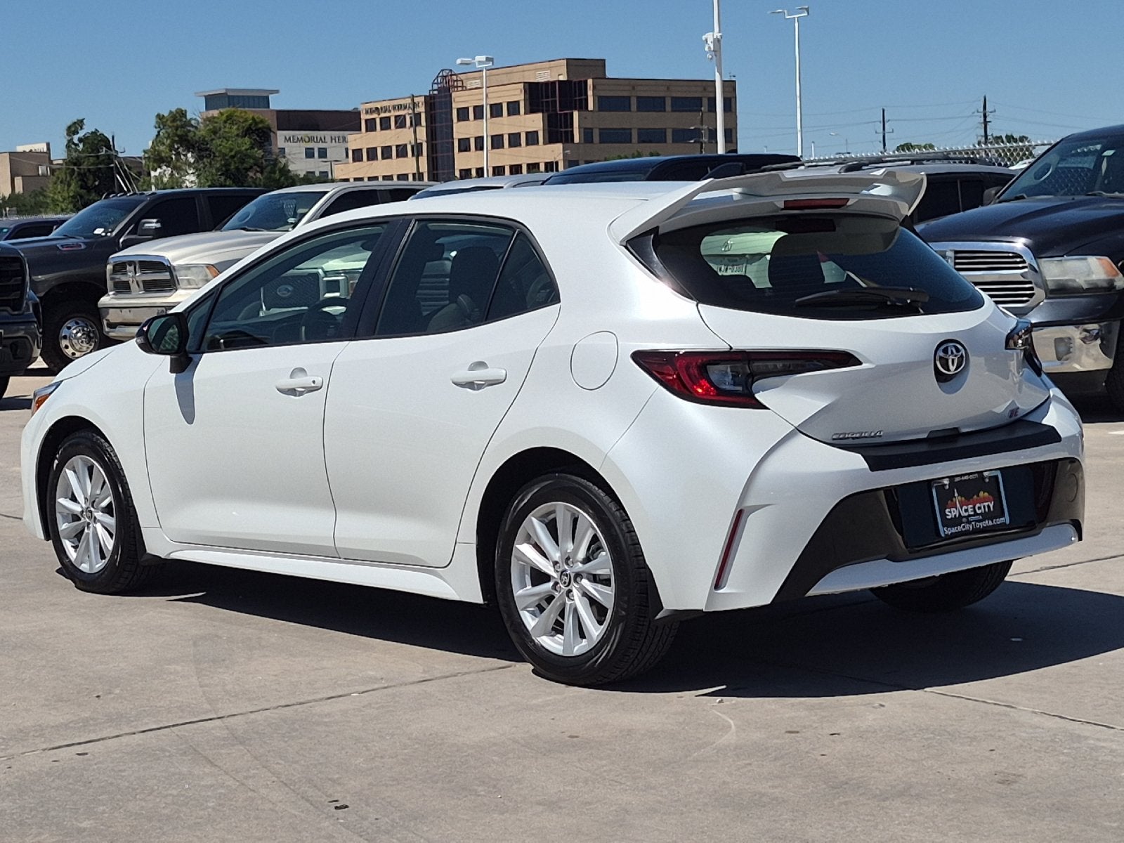 2026 Toyota Corolla Hatchback SE