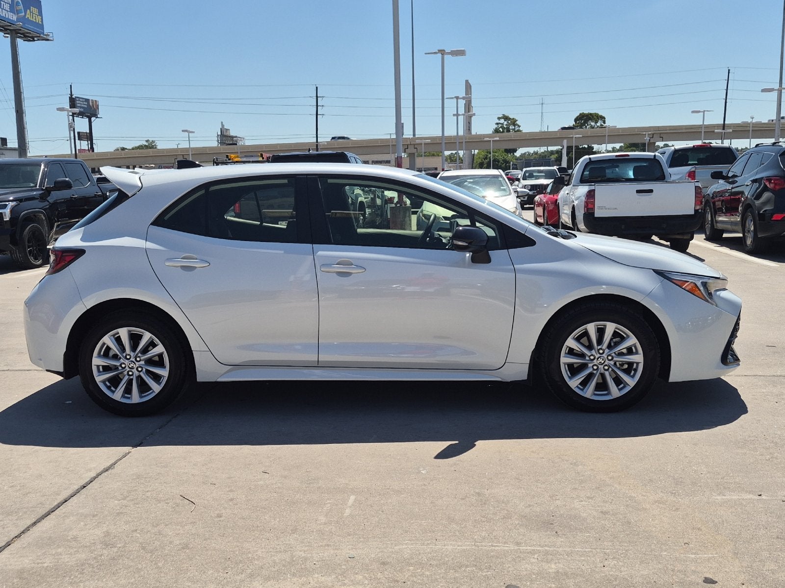 2026 Toyota Corolla Hatchback SE