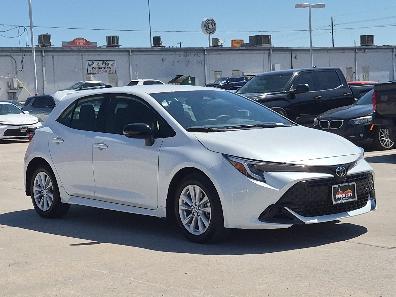 2026 Toyota Corolla Hatchback SE