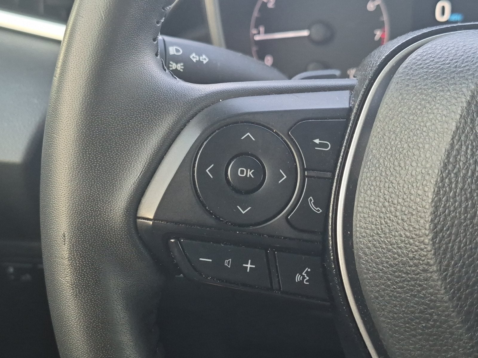 2023 Toyota Corolla Hatchback SE