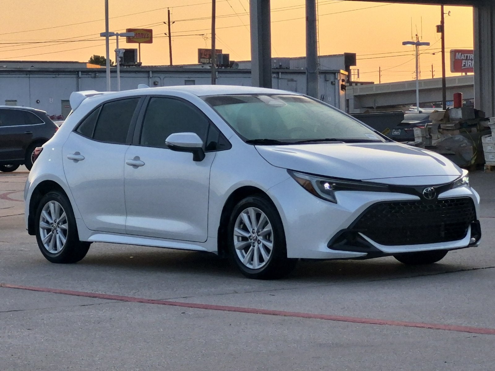 2023 Toyota Corolla Hatchback SE