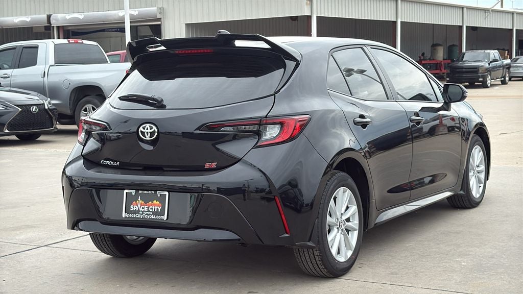 2026 Toyota Corolla Hatchback SE