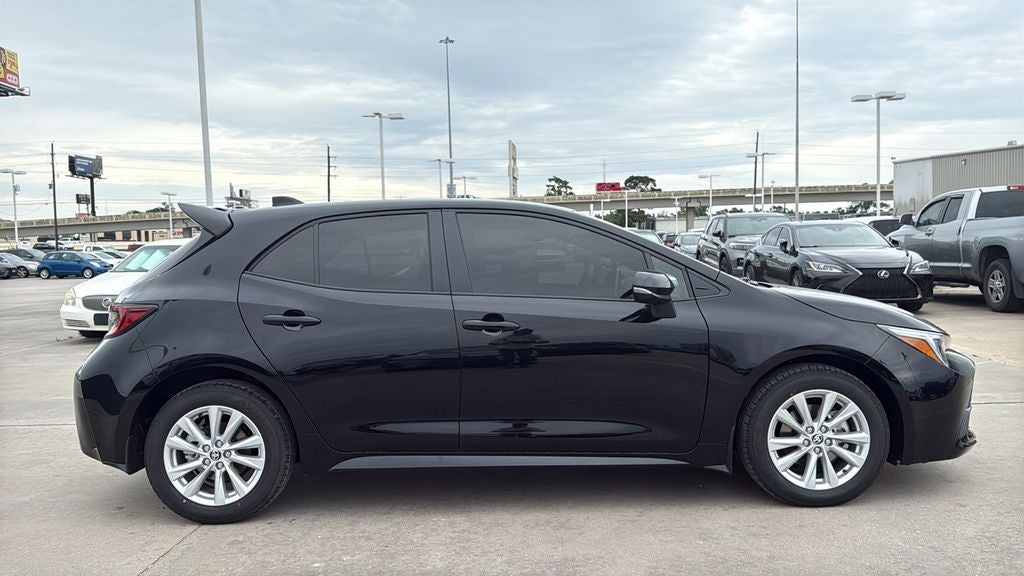 2026 Toyota Corolla Hatchback SE