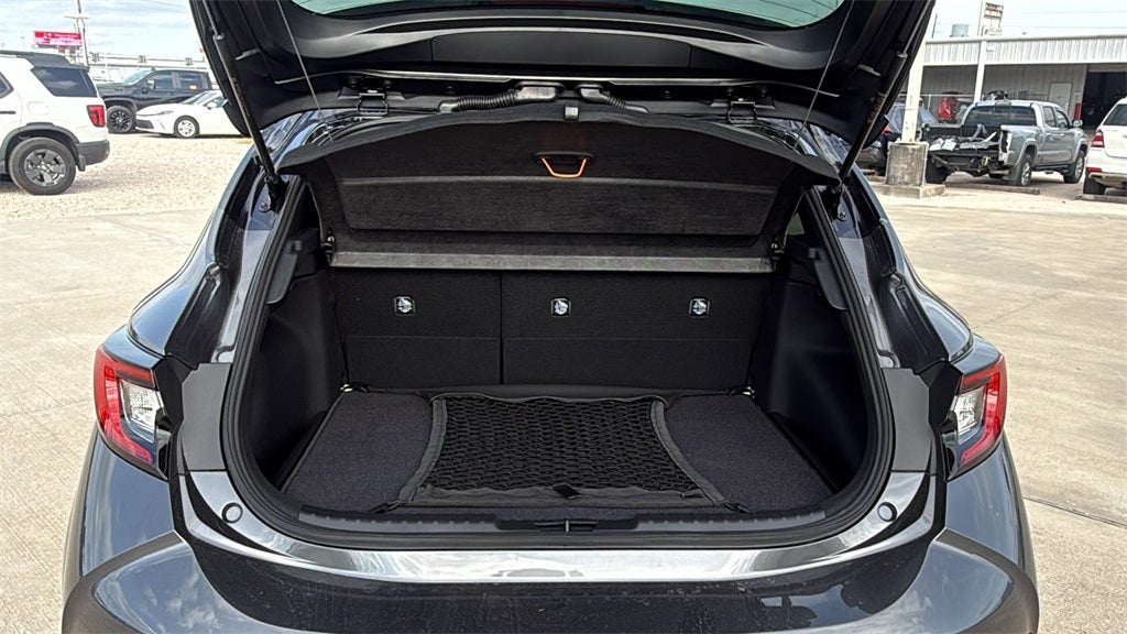 2026 Toyota COROLLA HATCHBACK SE