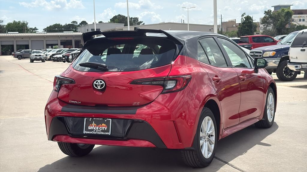 2026 Toyota Corolla Hatchback SE