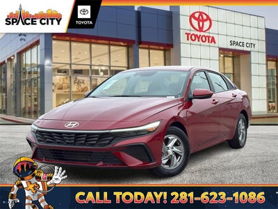 2025 Hyundai Elantra SE