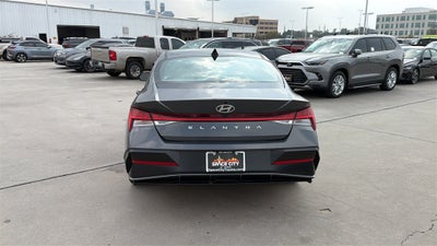 2025 Hyundai Elantra SEL Convenience