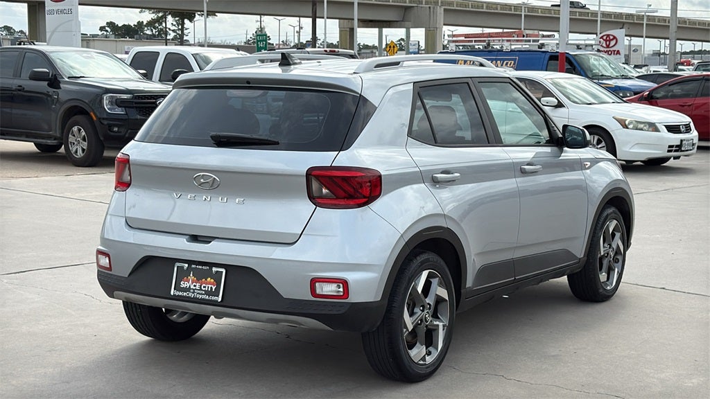 2021 Hyundai Venue SEL