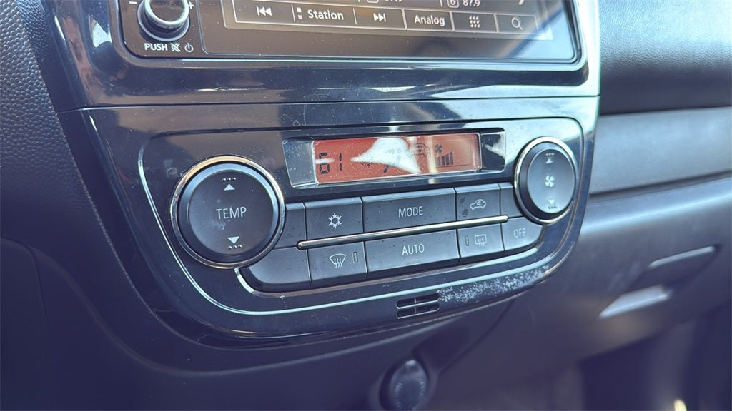 2022 Mitsubishi Mirage ES