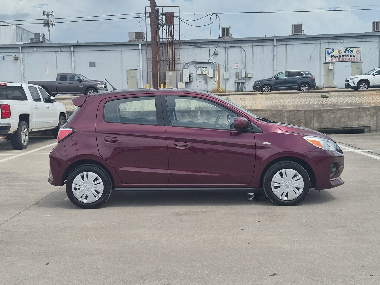 2024 Mitsubishi Mirage ES