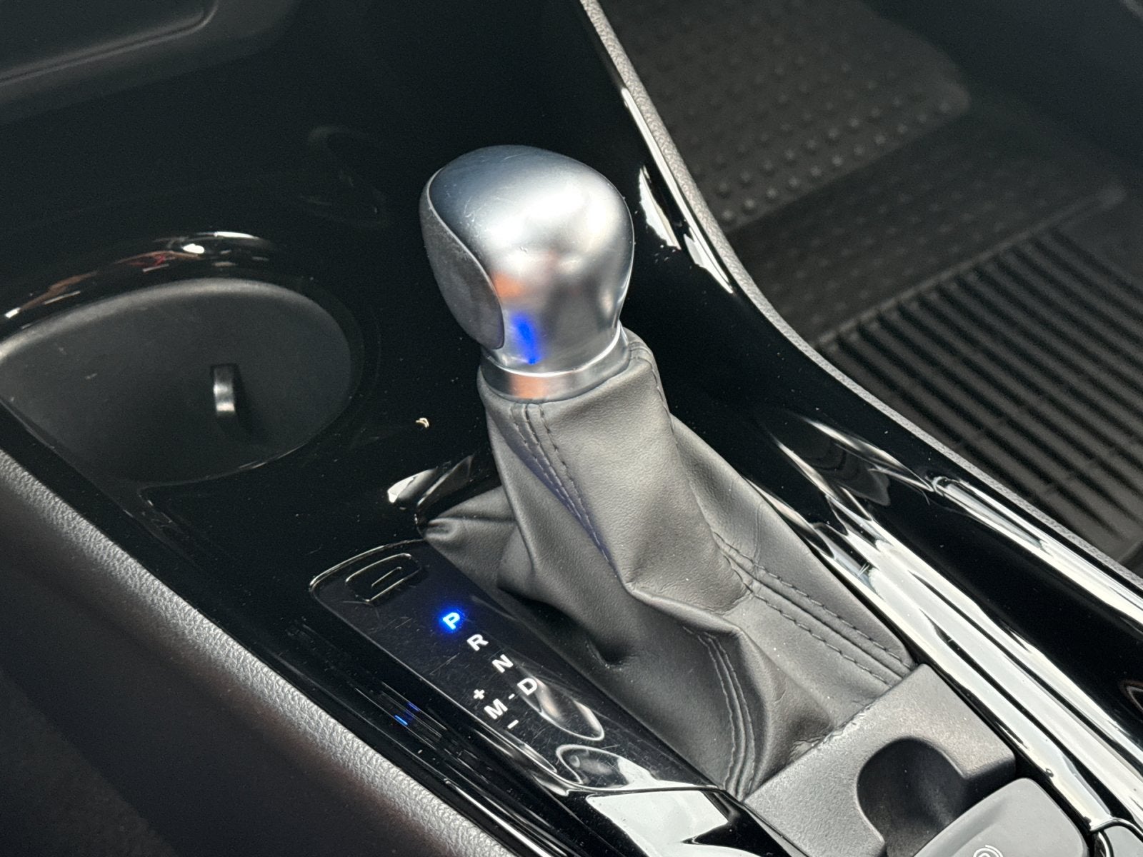 2022 Toyota C-HR XLE